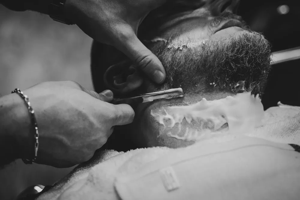 Luxury straight-razor shave finish